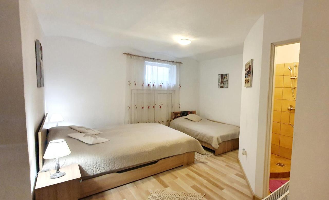 Castelului 1 Appartement Braşov Buitenkant foto